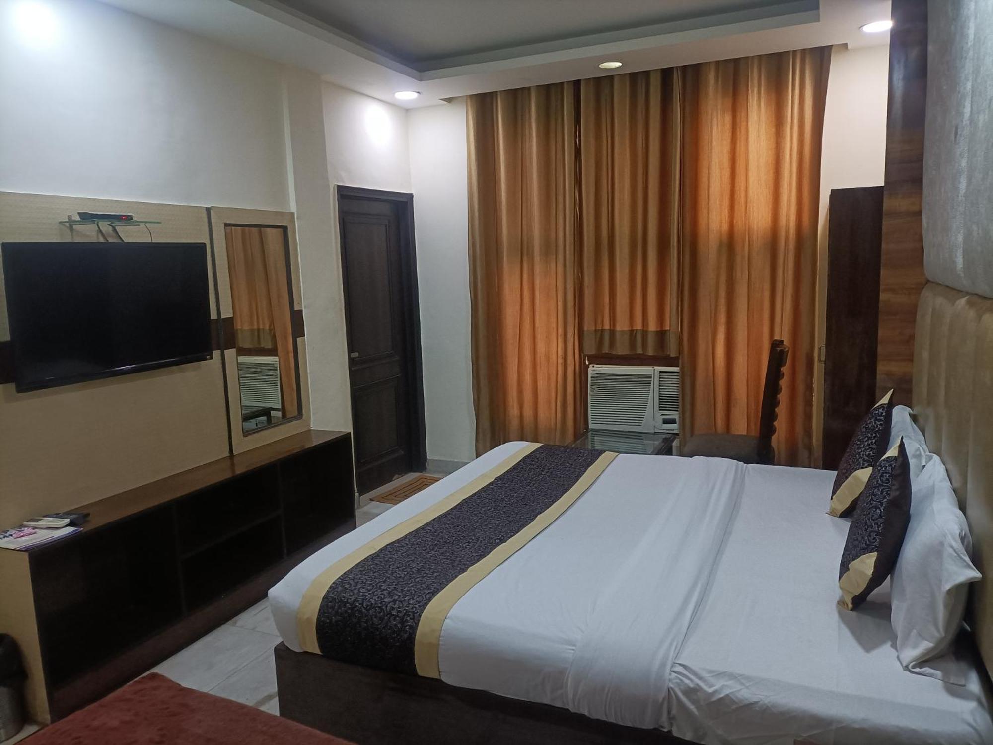 Hotel Grand Aerotech 4*